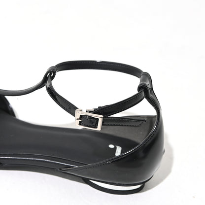 Glass leather strap shoes