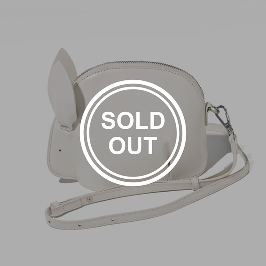 Usagi leather pouch shoulder bag White